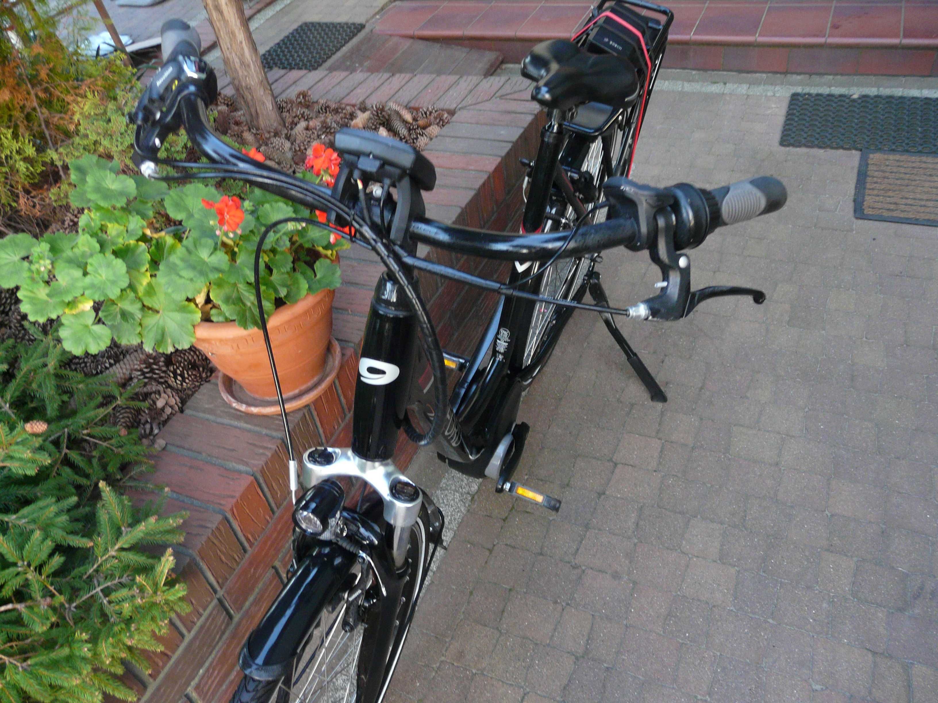 Rower elektryczny OXFORD Box  28"/58 Bosch ,centralny  2334 km Belgia