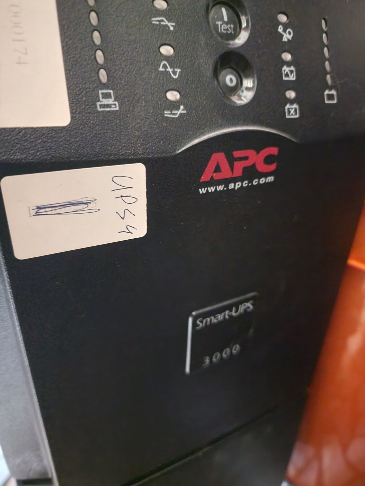 ИБП APC Smart-UPS SUA2200I - мощь и надежность