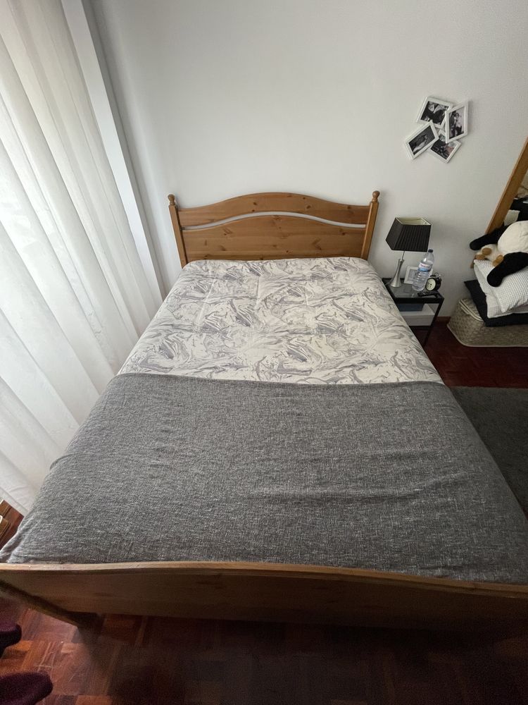 Cama de casal ikea