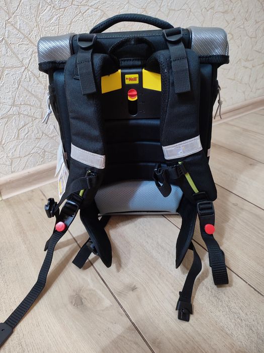 Продам школьный рюкзак для мальчика