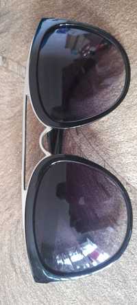 Жіночі окуляри від сонця