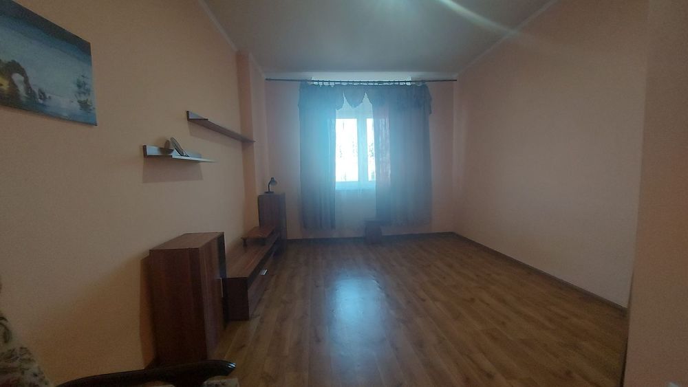 Простора 2-кімнатна квартира 73 м² вул. Миколи Закревського 93-А