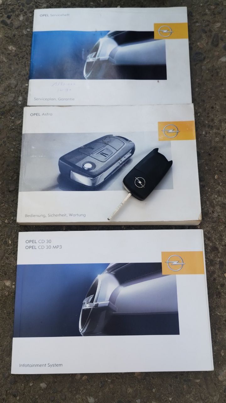 Opel Astra H 1.6 бензин • Універсал • 2006