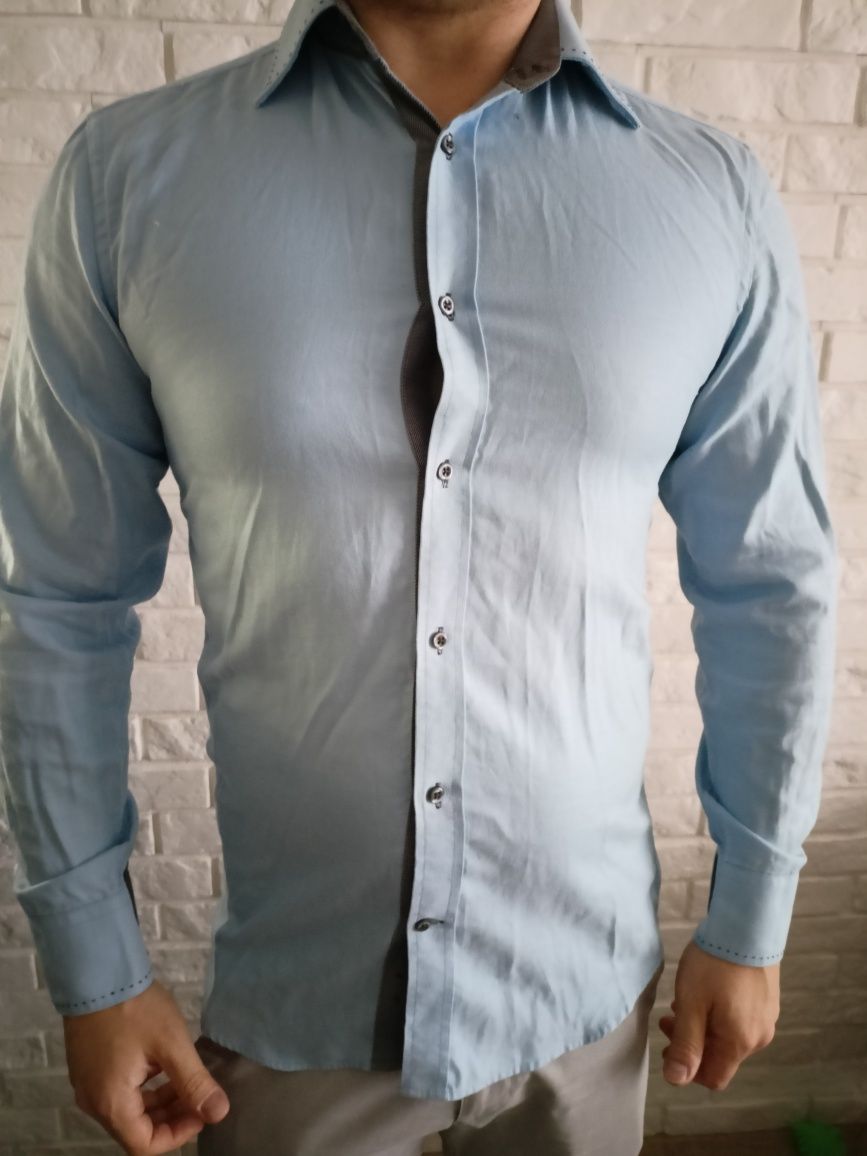 Elegancka gładka koszula męska tailored fit jasnoniebieska 14,5