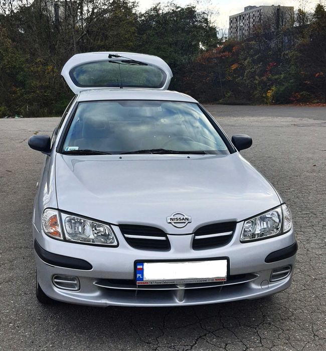 Nissan Almera 1,5  mały przebieg 2000 r.