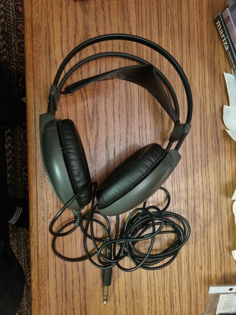 Słuchawki AKG K-66