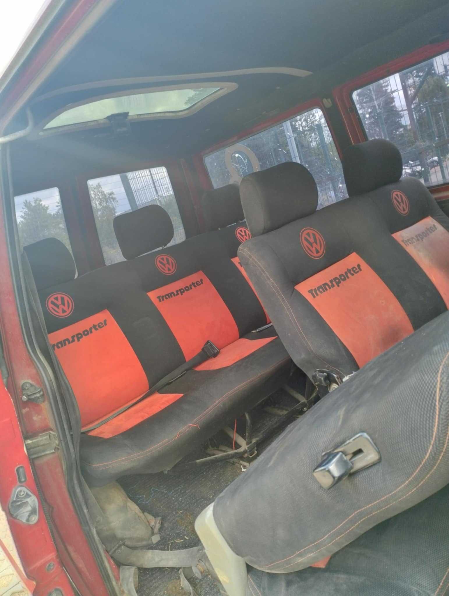 Volkswagen Transporter 1.9d 9 osobowy