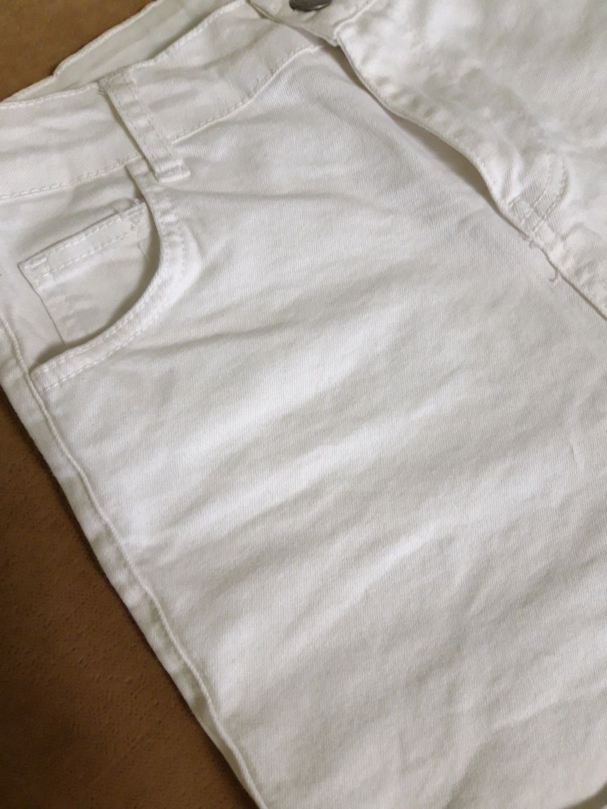 Джинсовые шорты белые