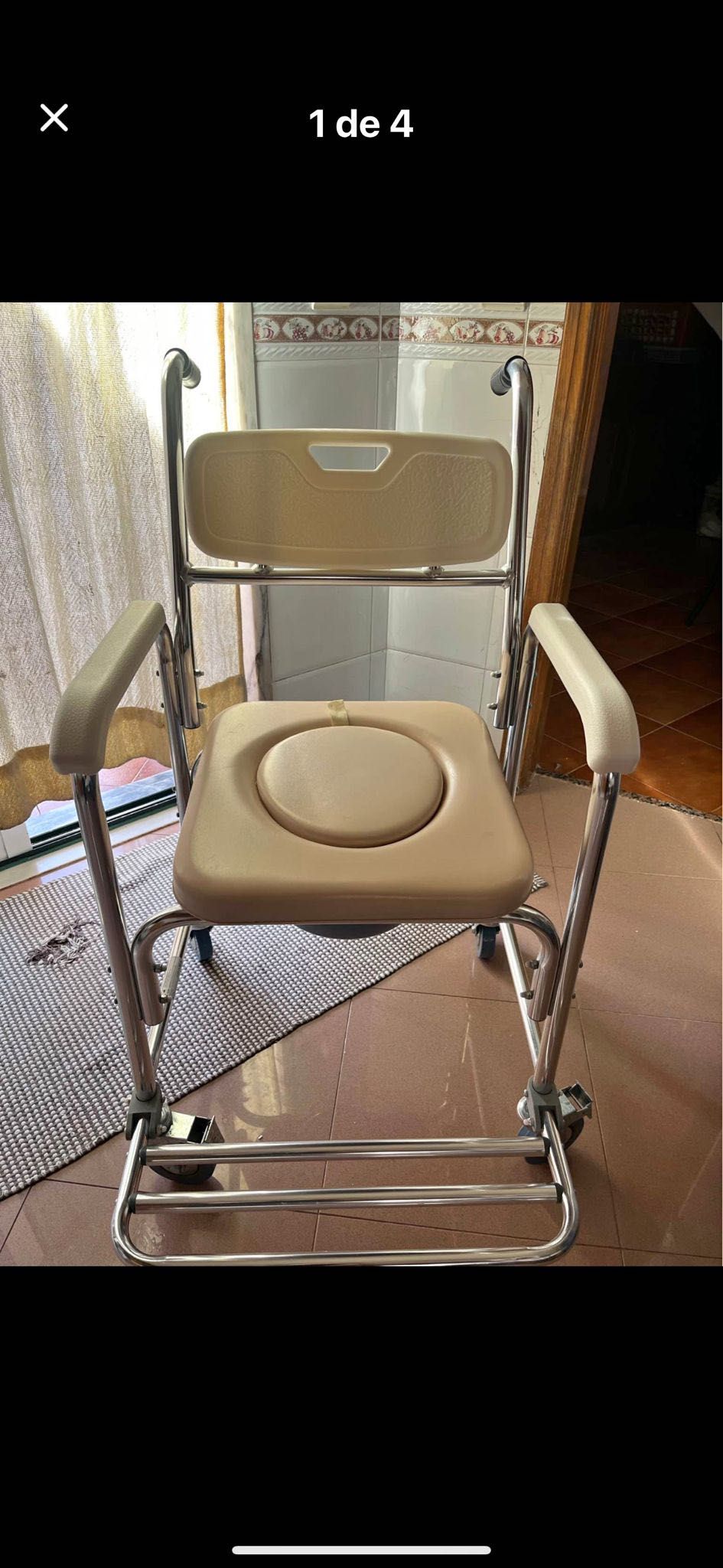 Cadeira de banho como nova, sem marcas de uso