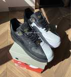 Nike air Force 1 low Anniversary Edition (NEW IN BOX)