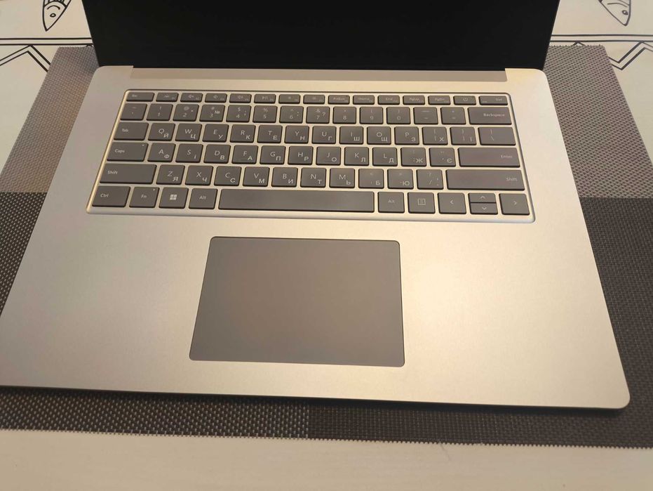 Microsoft Surface Laptop 3 15" 8gb RAM+256gb SSD, 2К тачскрін