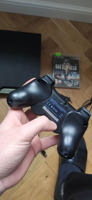 Sony PlayStation 3 PS3 slim + pad I gry