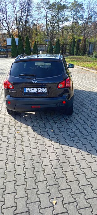 Nissan Qashqai 1,6 panorama navigacja salon polska mały przebieg