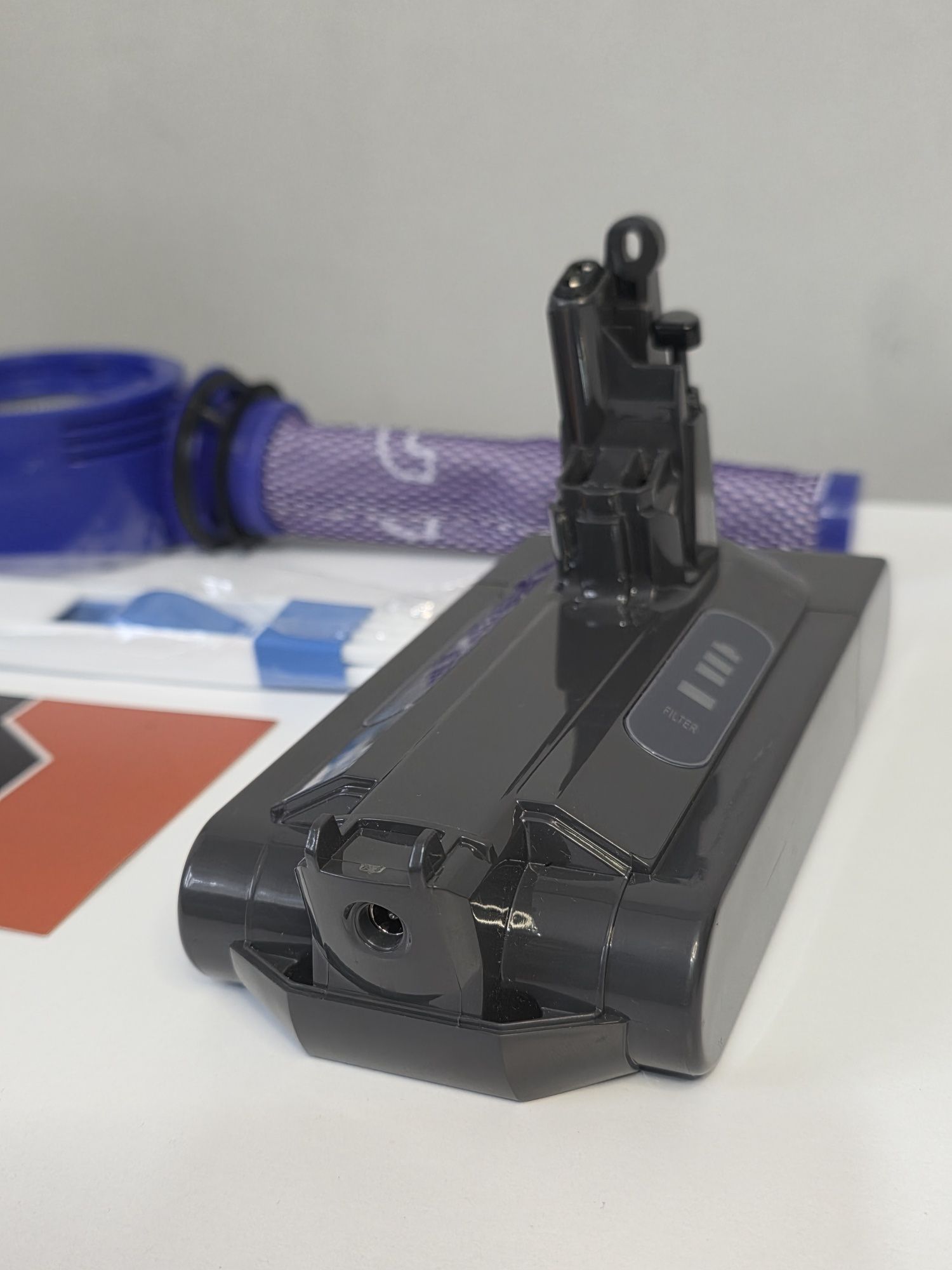 Батарея та фільтри до  Dyson V10  Li-ion Battery 6000 mAh акумулятор