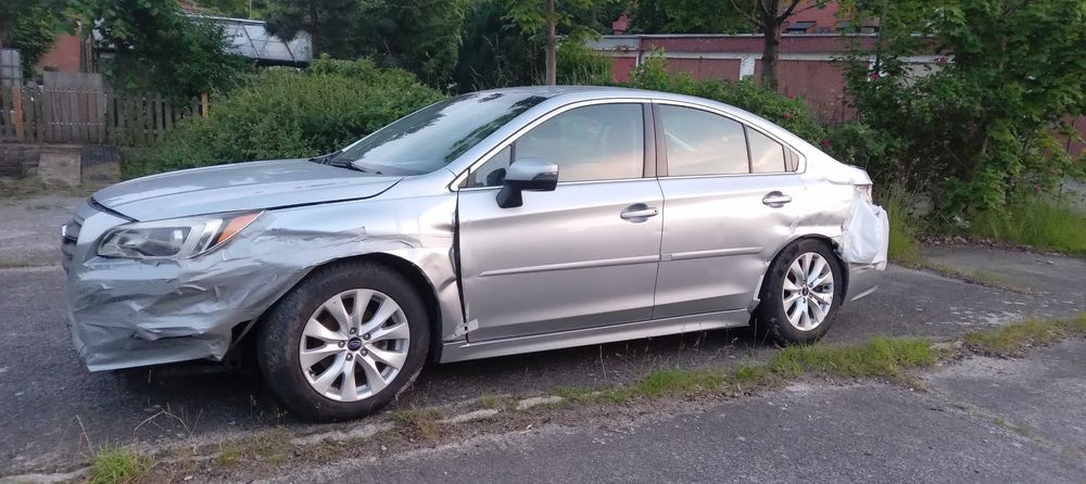 Subaru Legacy 2.5 benzyna 2017 37 TKM!!! 4x4 Zarejestrowany w PL