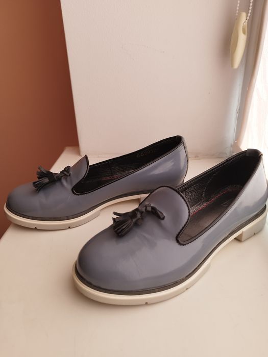 Лофери, туфлі жіночі