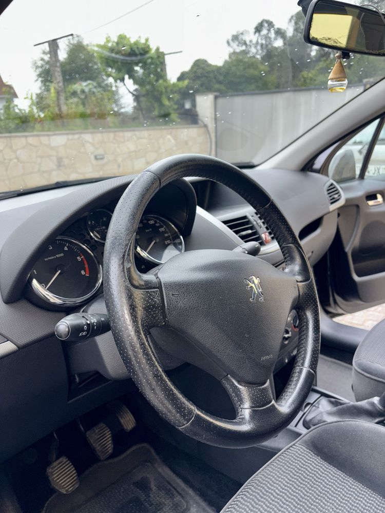 Peugeot 207 1.4 Hdi