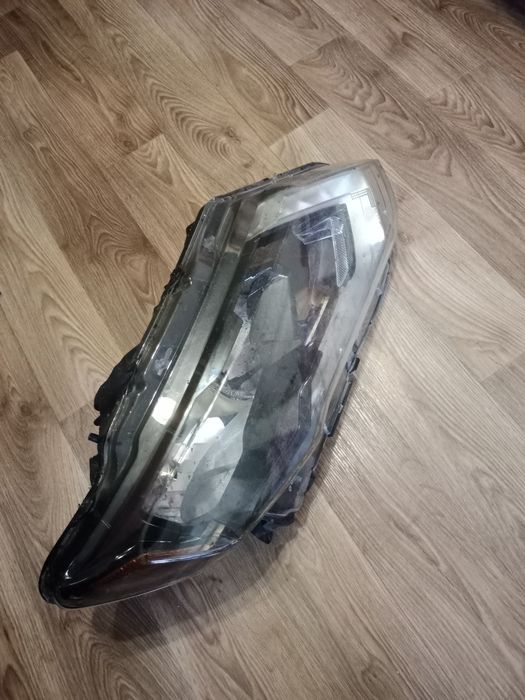 Фара Ниссан рог 17 рік продам скло