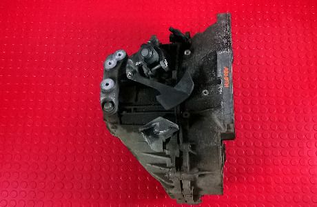 Caixa Velocidades  - 55582879 / F40 / 95518589  - OPEL INSIGNIA A