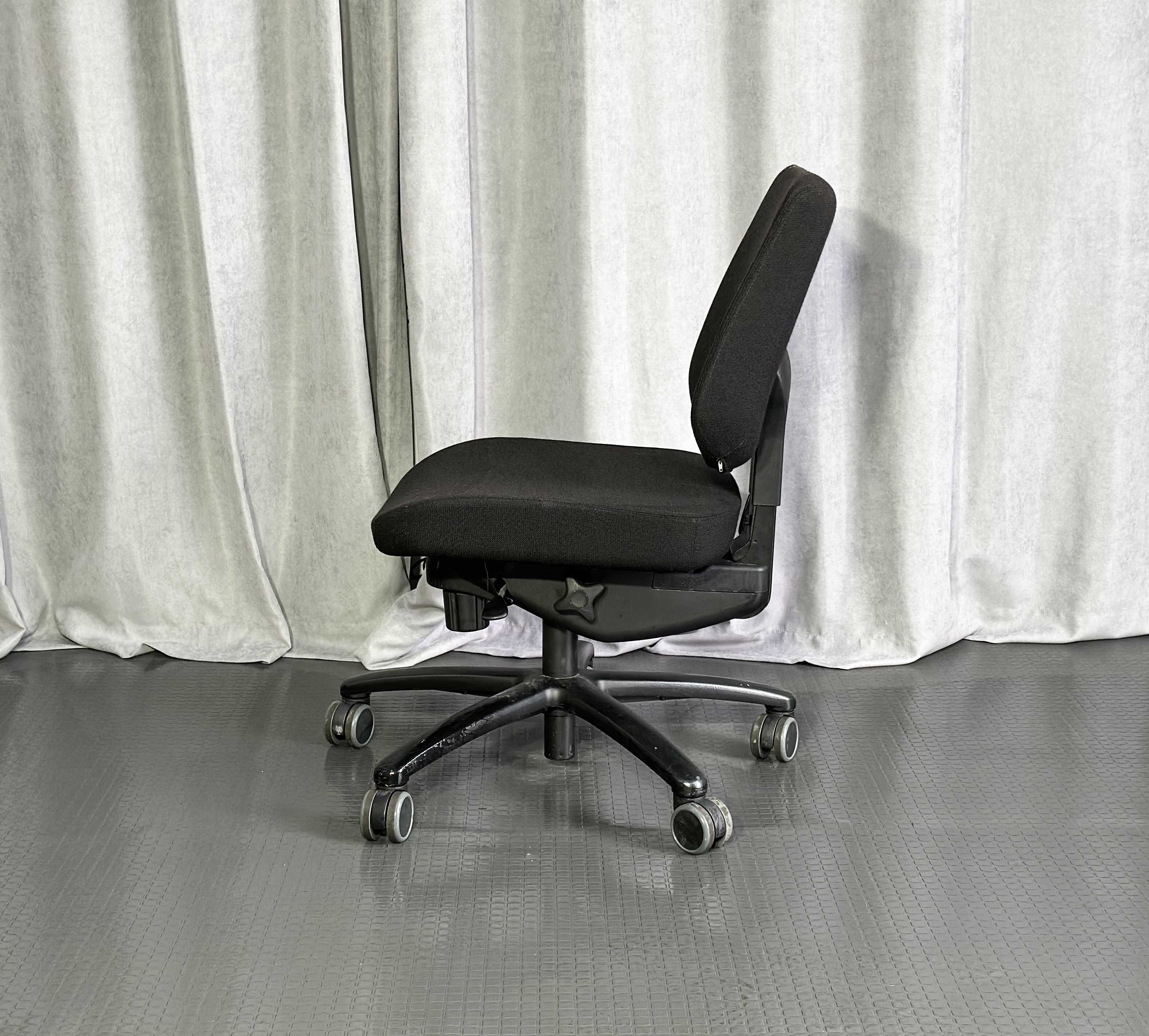 Офісне/комп'ютерне/робоче крісло/стілець/офісні крісла/меблі для офісу