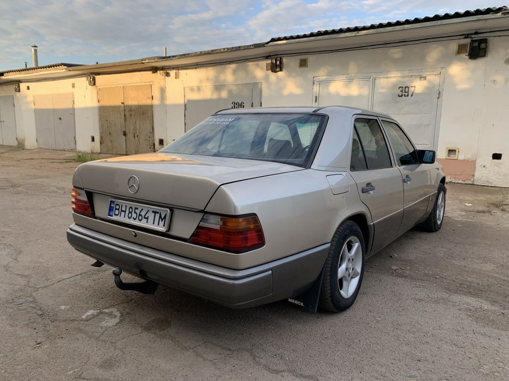 Срочно Продам Mercedes W124 в отличном состоянии