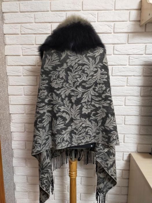 Розкішний палантин з хутром