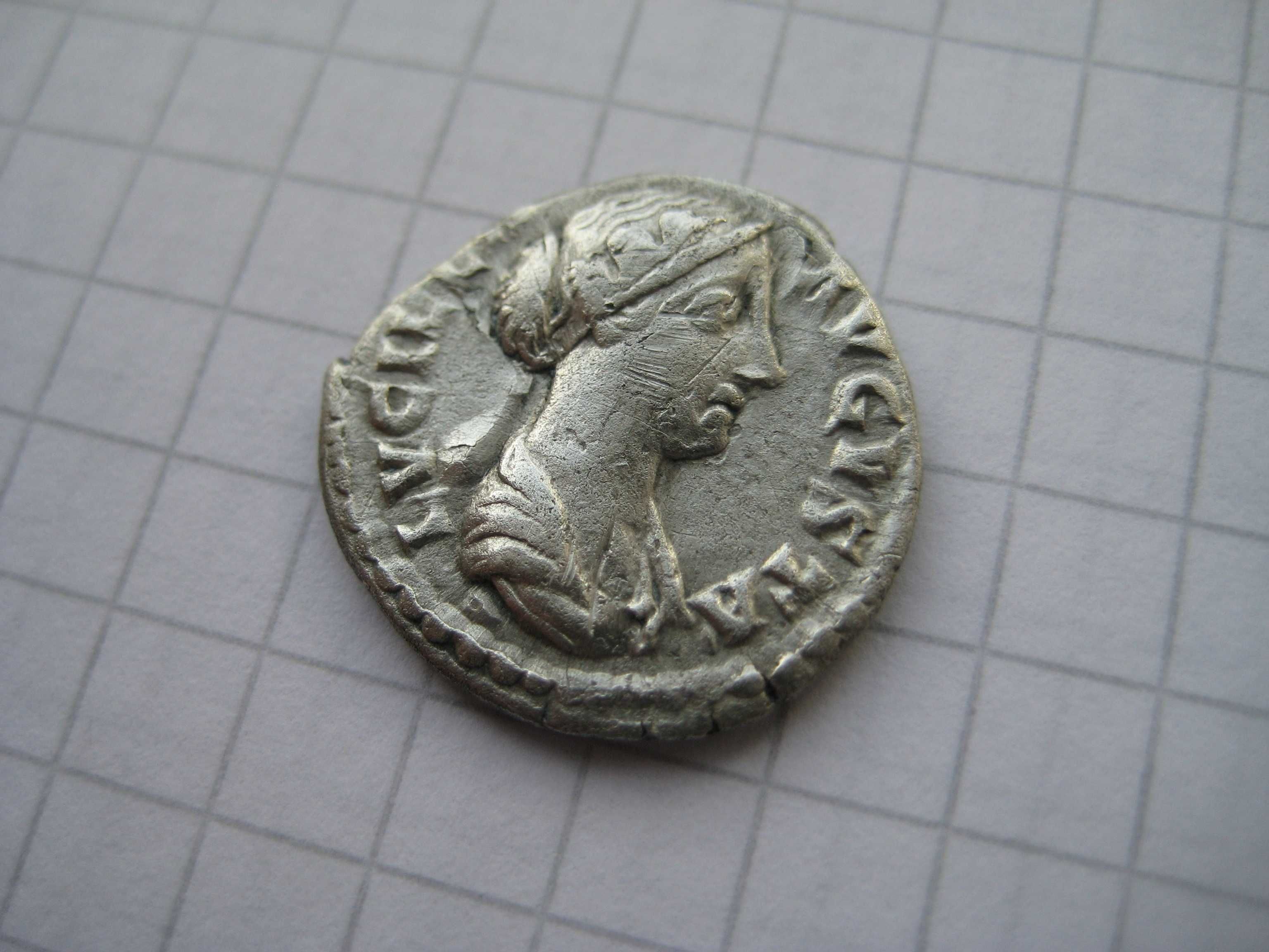 Оригiнальний подарунок - монeта Риму, колекційний денарій