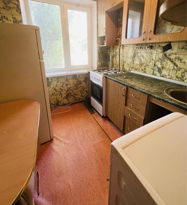 Продам 2 кімнатну квартиру.Є відновлення!