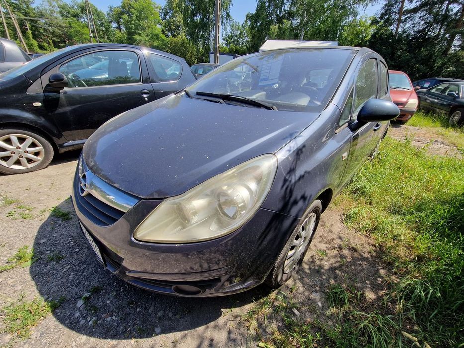 Opel Corsa Diesel, 5 drzwi, zintegrowany bagażnik rowerowy