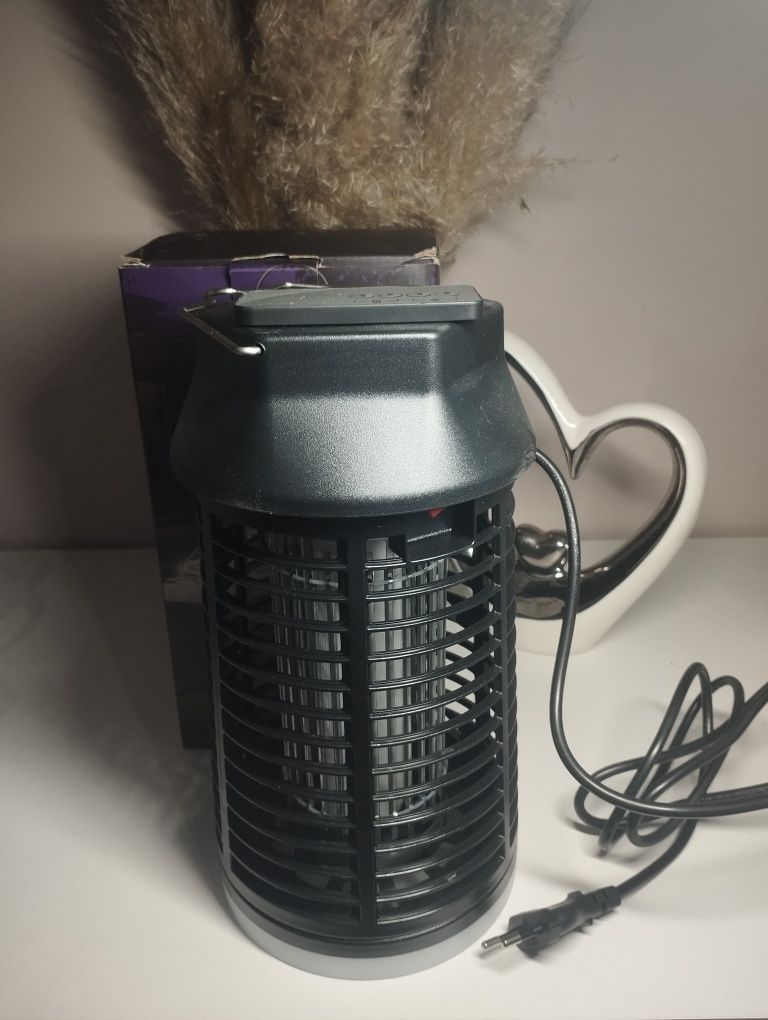 Nowa lampa do ogrodu / dekoracja z efektem świetlnym