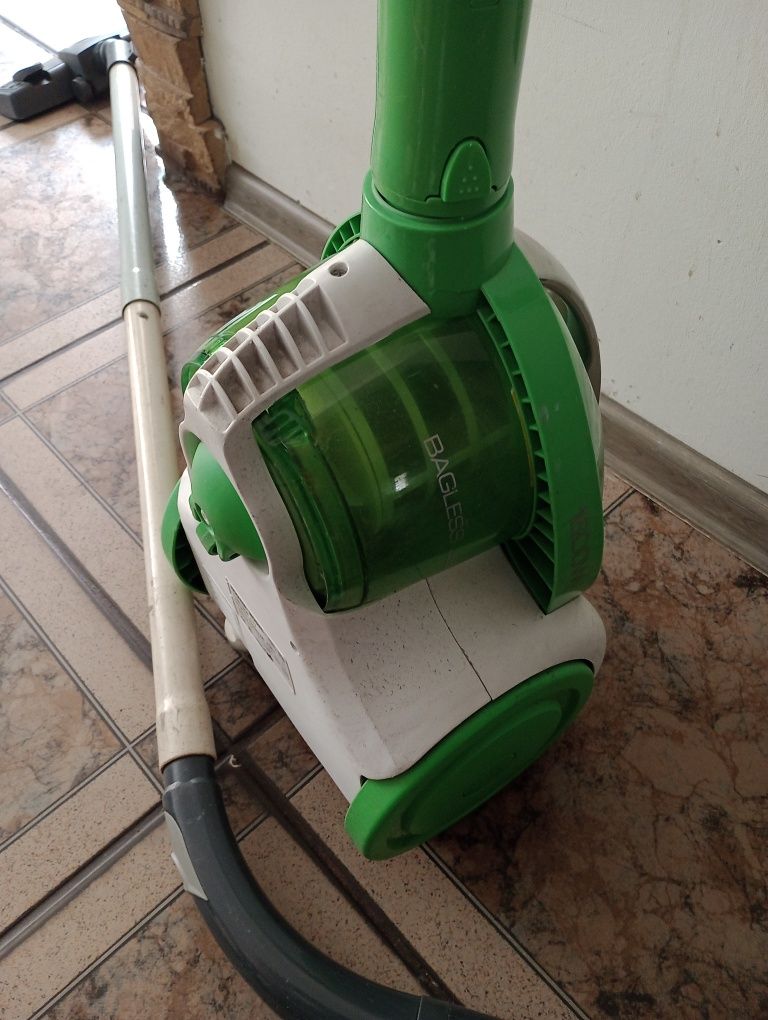 Odkurzacz bezworek Hover