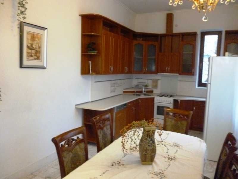 Отличная Квартира/ дом свой дворик 3 спальни пл Екатерининская