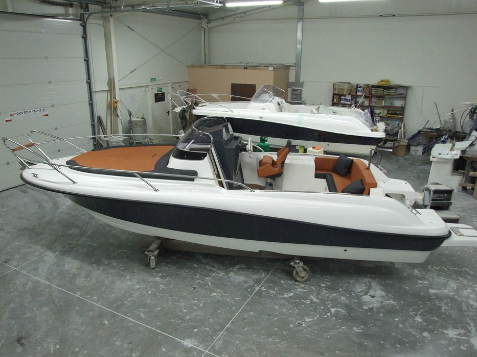 Каютный Катер MARION 750 SUNDECK