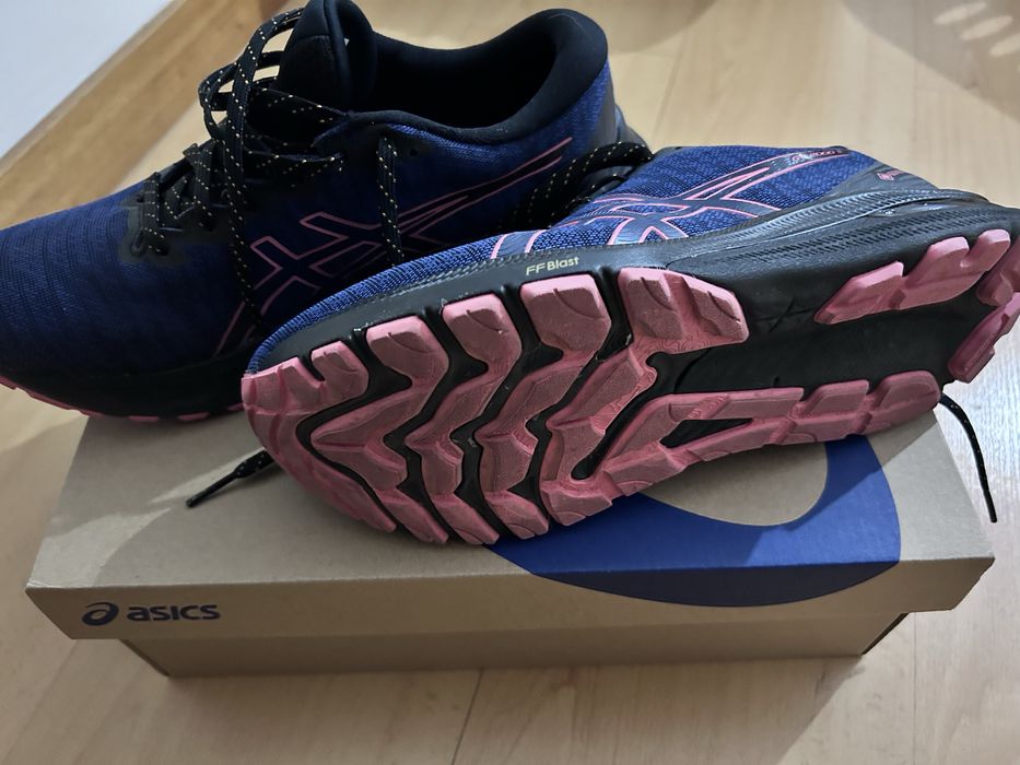 Sapatilha Asics Gore tex