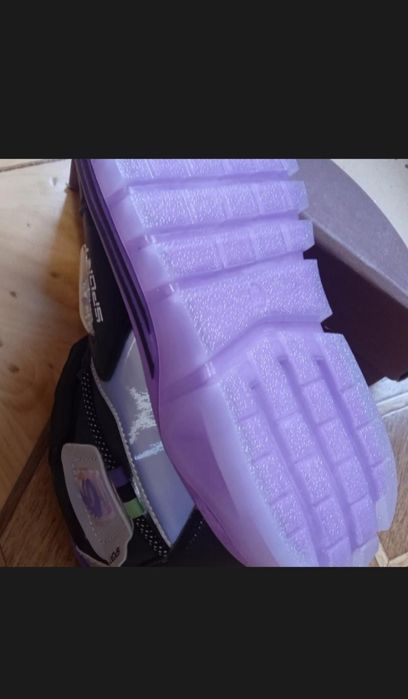 Зимние ботинки для девочки