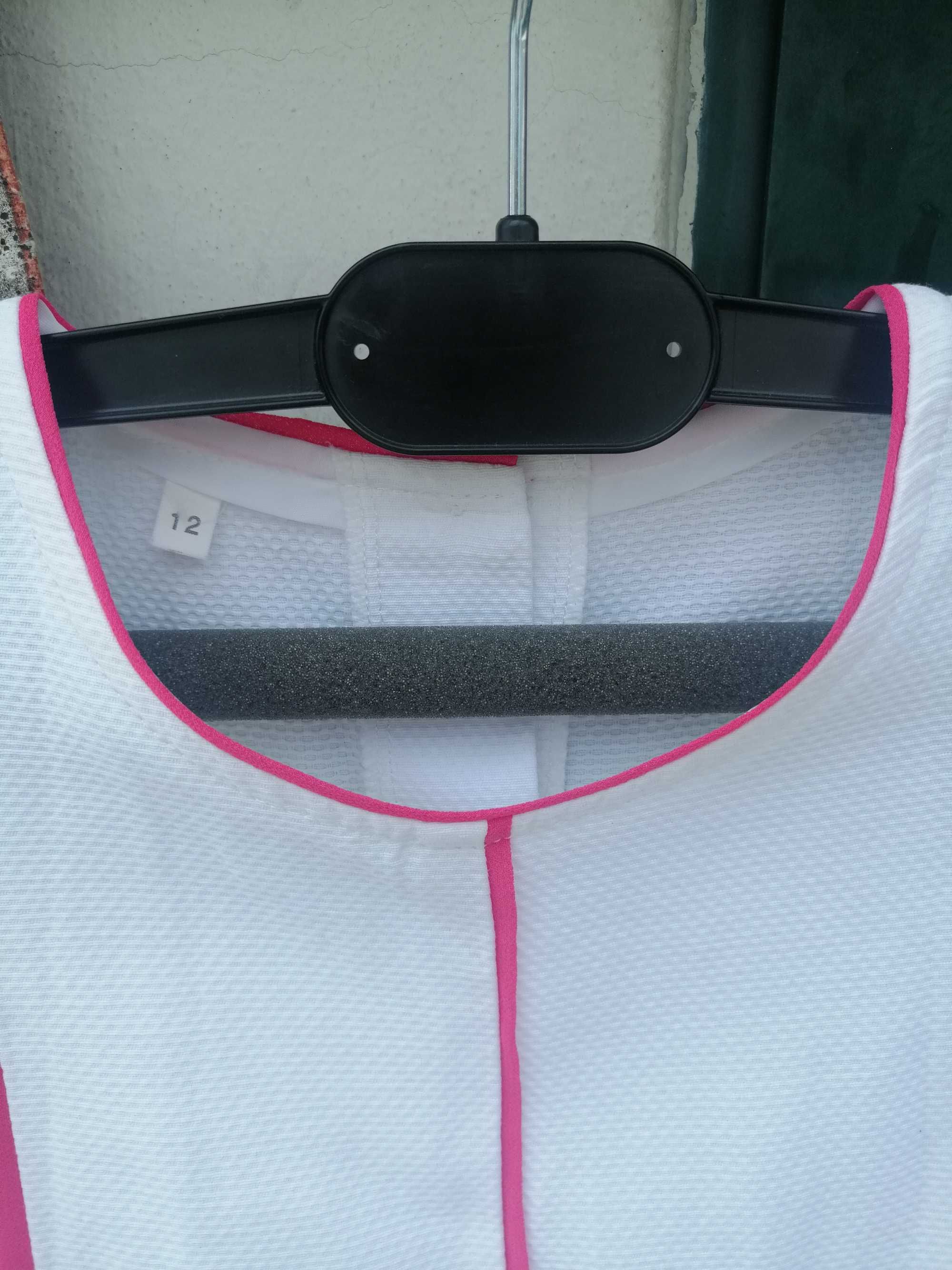 Vestido de menina tamanho 12