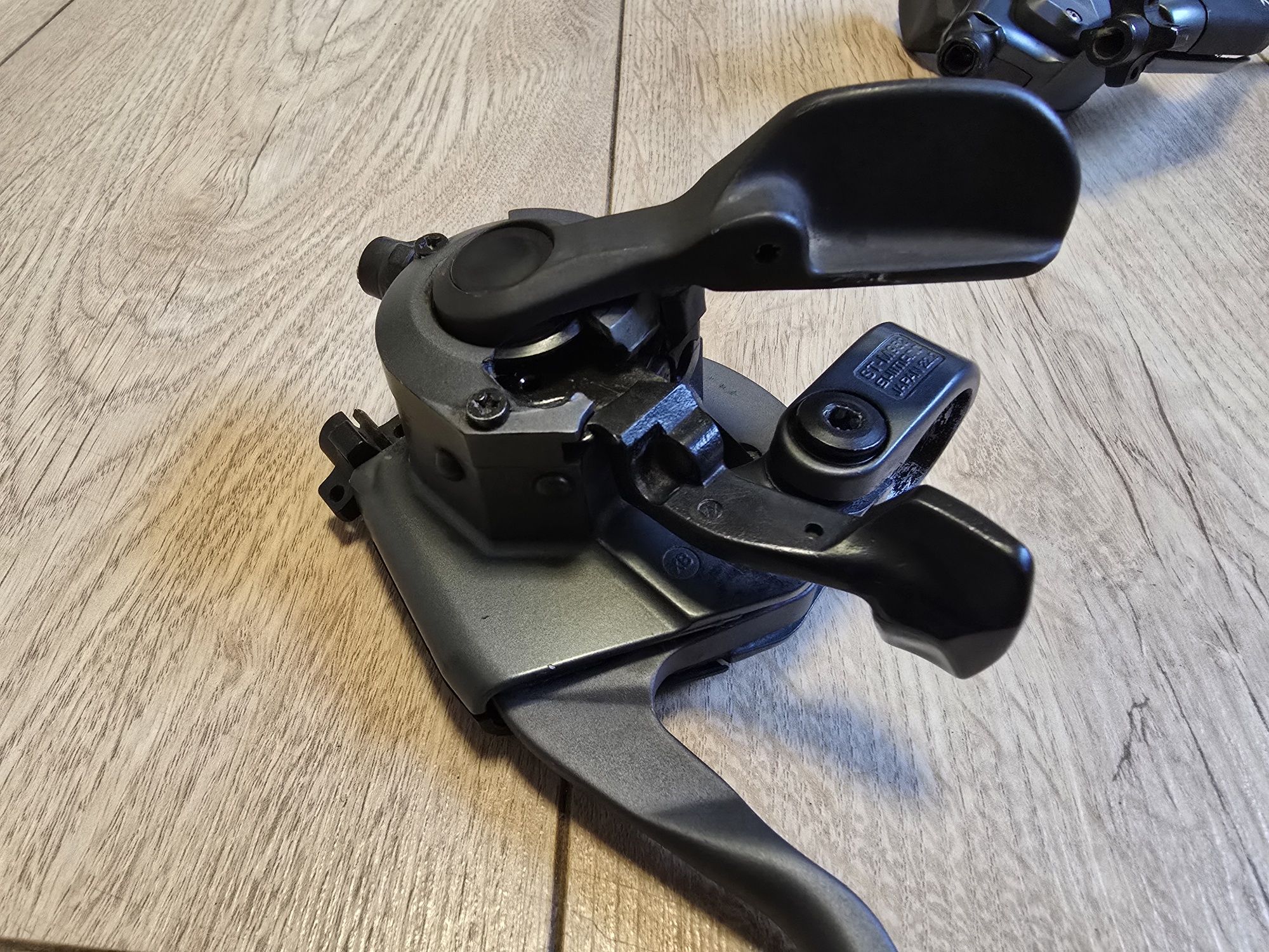Klamkomanetki Shimano XTR ST-M952
