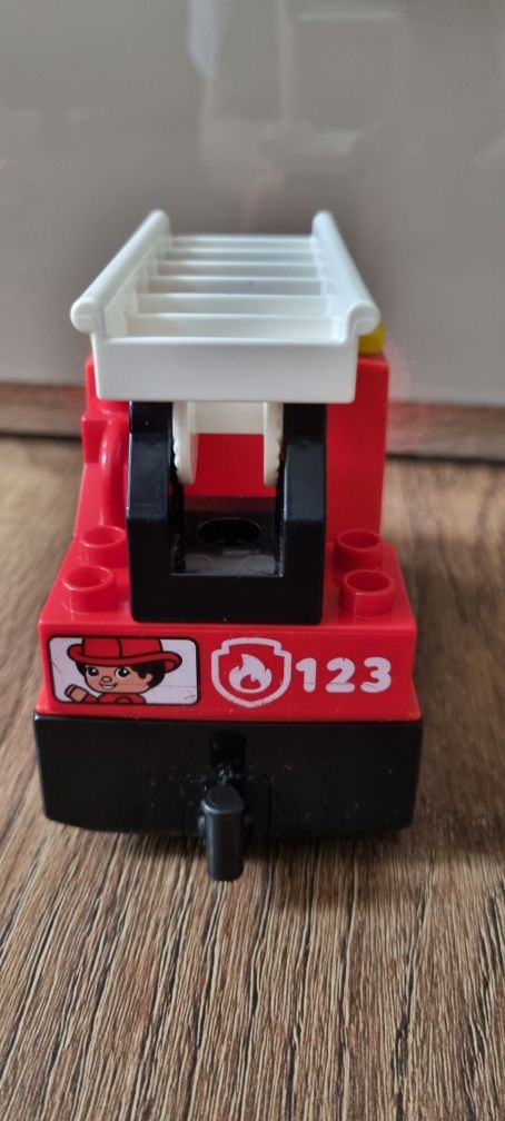 Klocki lego duplo wóz strażacki straż pożarna