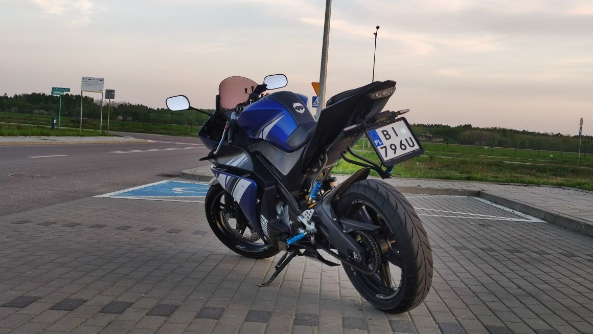 Yamaha YZF - R125