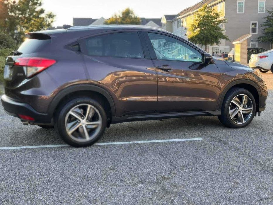 Honda HR-V EX-L      2022