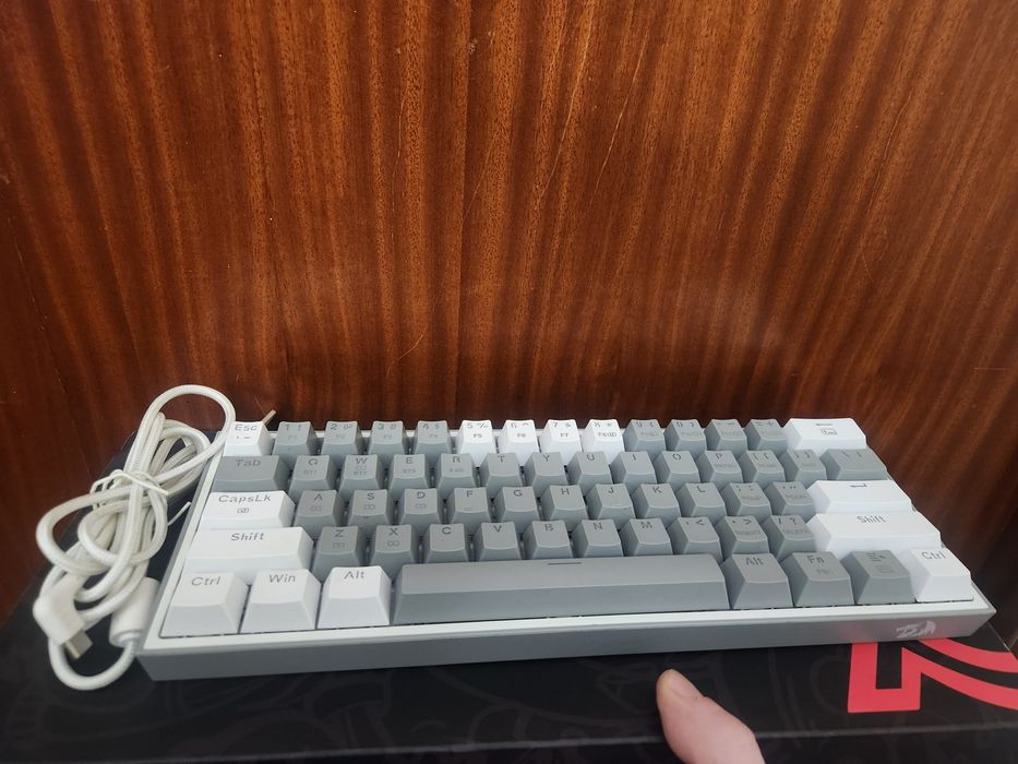 Teclado Redragon Fizz Pro