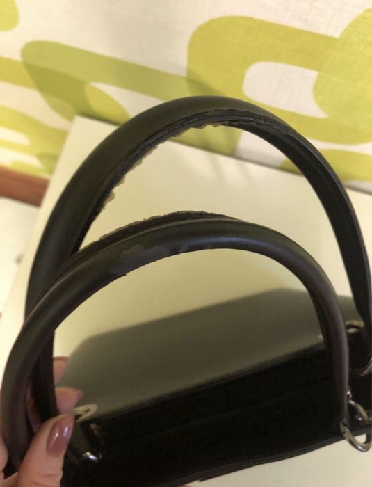 Продам натуральную кожаную сумку тоут, Италия