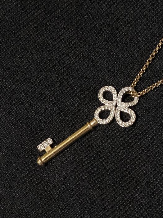 Swarovski colar chave