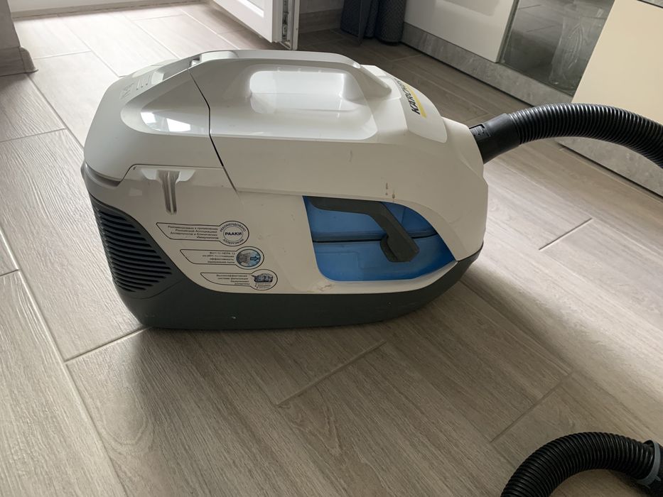 Пылесос KARCHER DS 6 Premium Mediclean