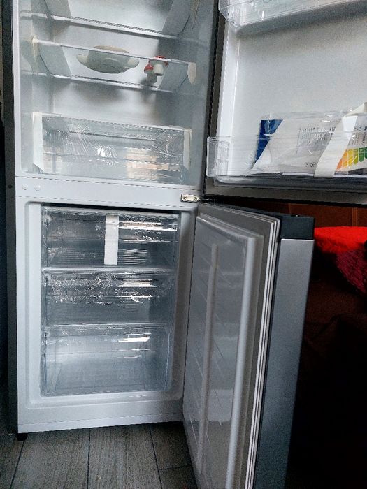 холодильник  Heinner