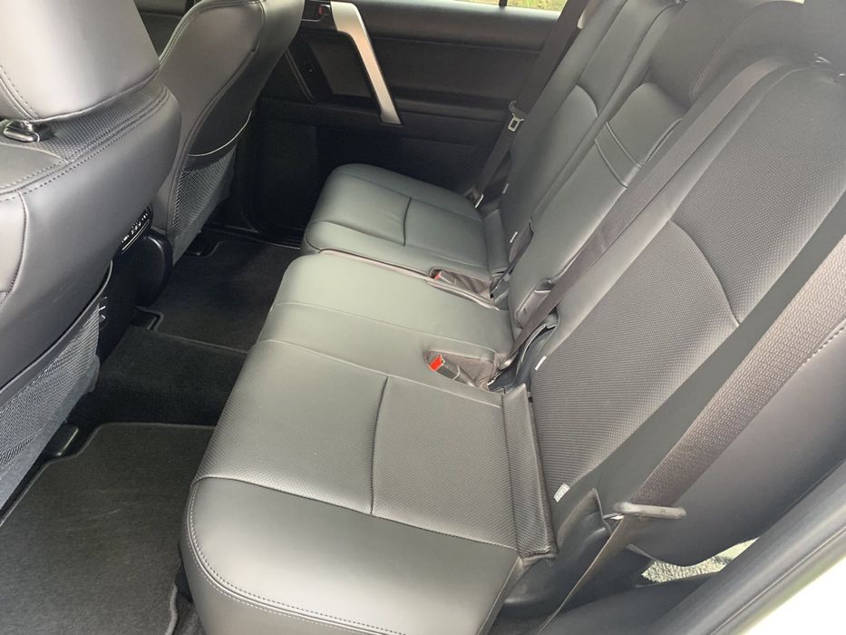 Шикарный автомобиль на вашу свадьбу,выписку из роддома авто, аренда