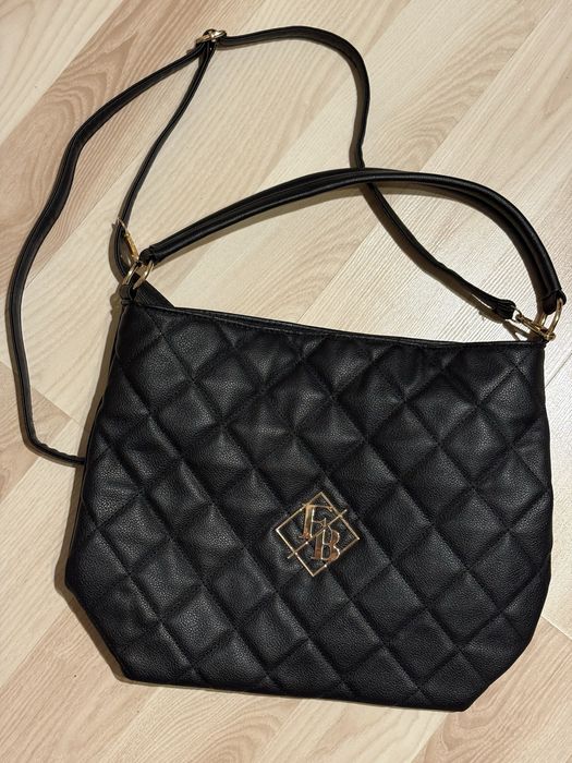 Torebka.Czarna nie miesci a4