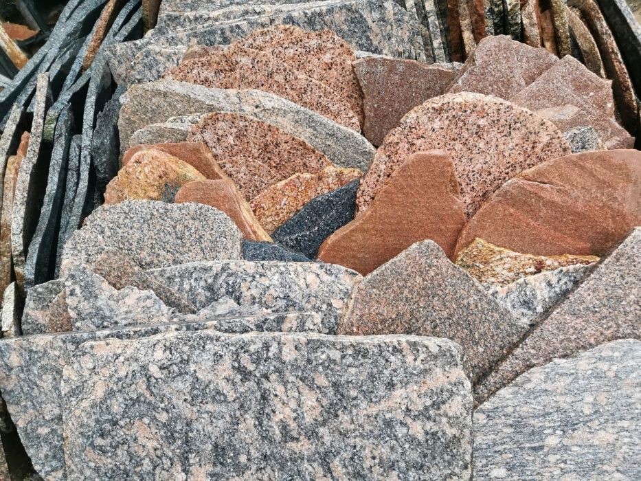 Kamień polny cięty płomieniowany (antypoślizgowy)