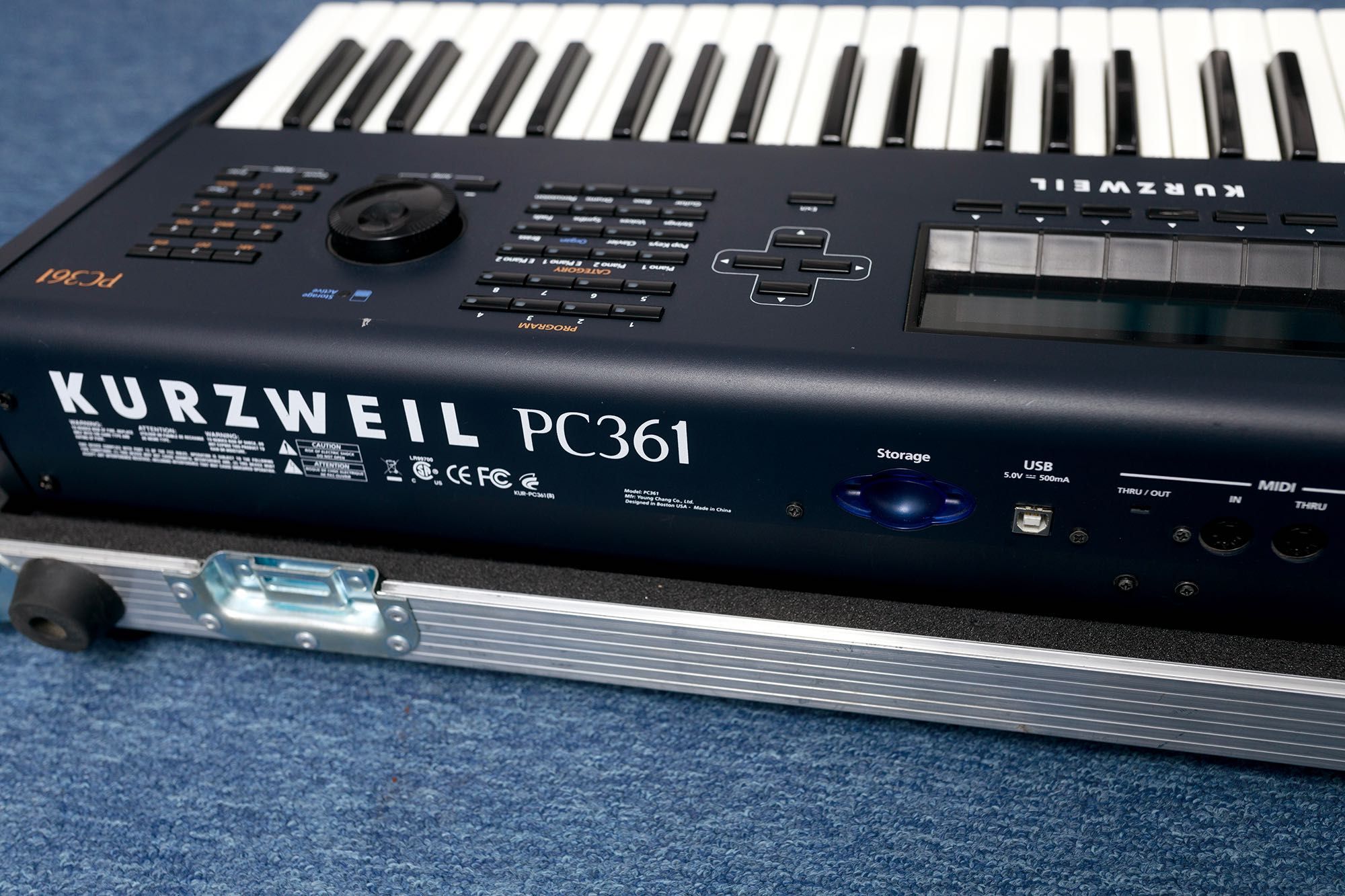 Kurzweil PC 361 + twardy case