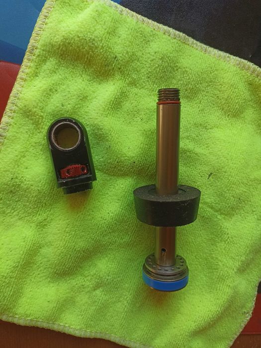 Shaft rock shox vivid